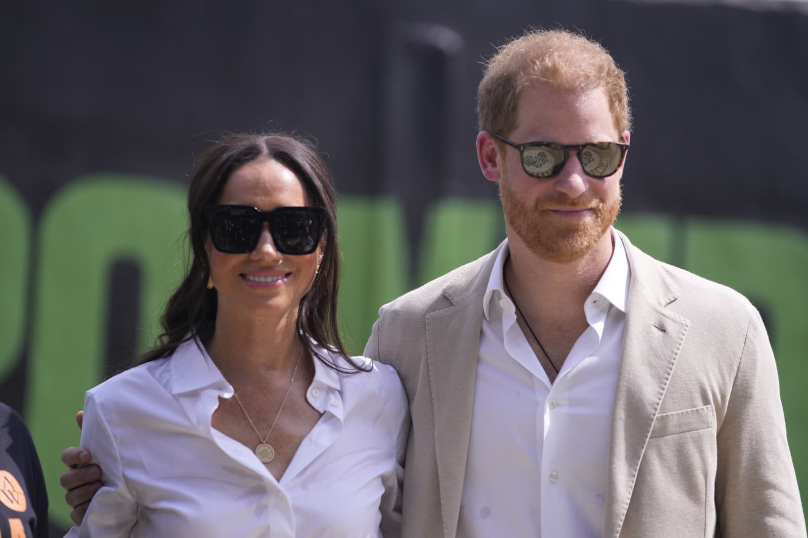 Meghan a princ Harry.