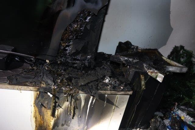 Pozor na pálenie sviečok!