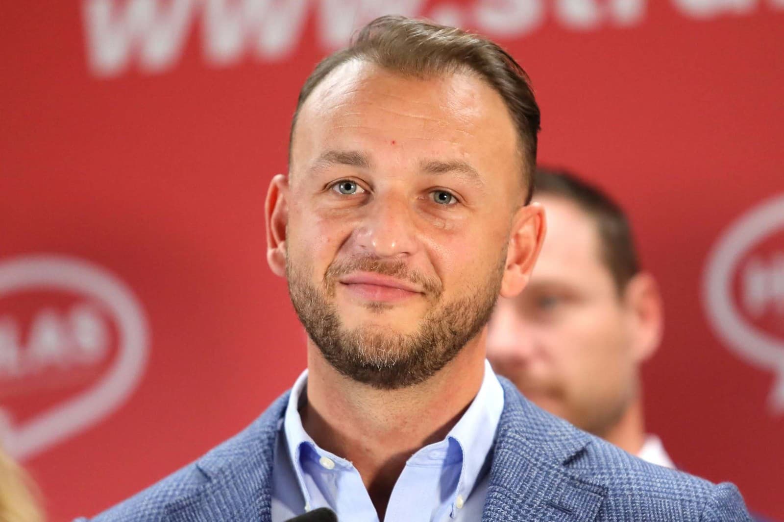 Bajo Holečková si podala