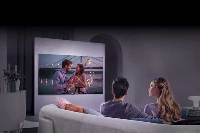 S televízorom 55QNED77R 4K vám k zážitku ako v kine chýbajú už len pukance. 