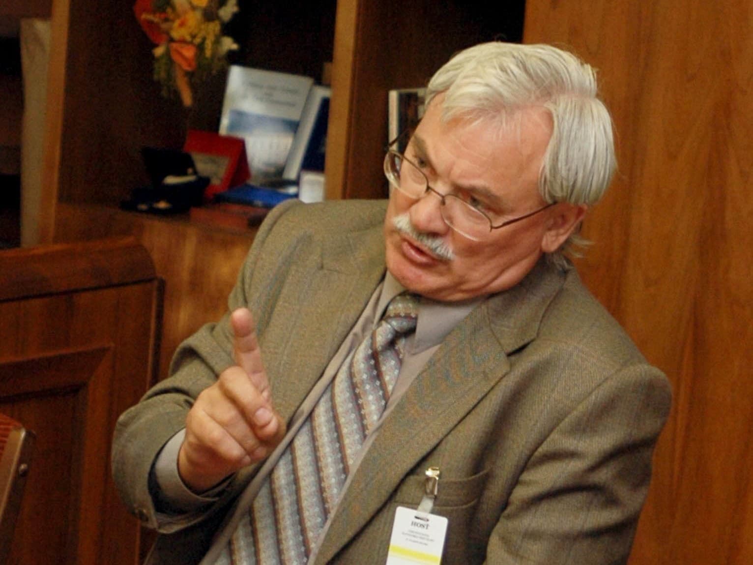 MIMORIADNE Bývalý poslanec Ján