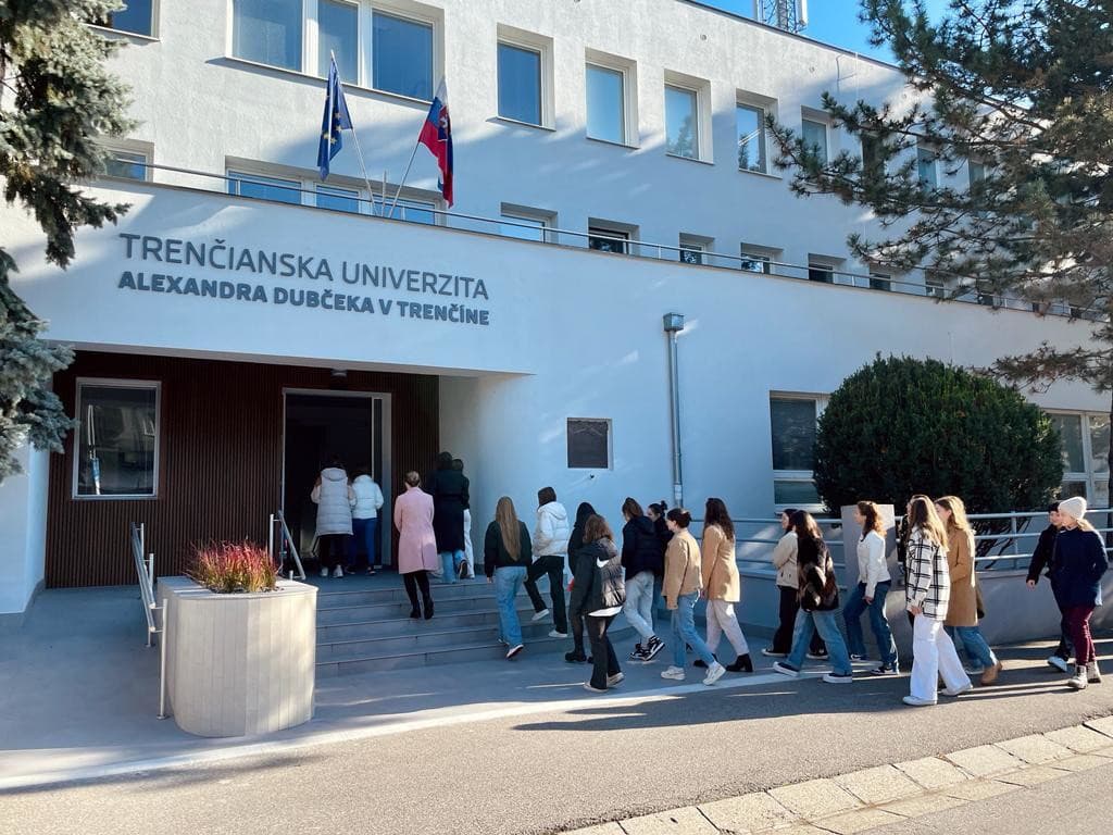 Trenčianska univerzita už v