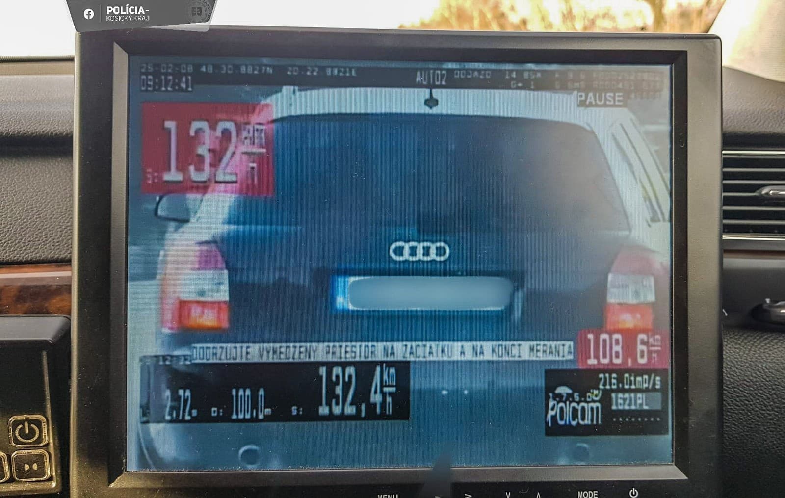 Šialená jazda vodiča Audi!