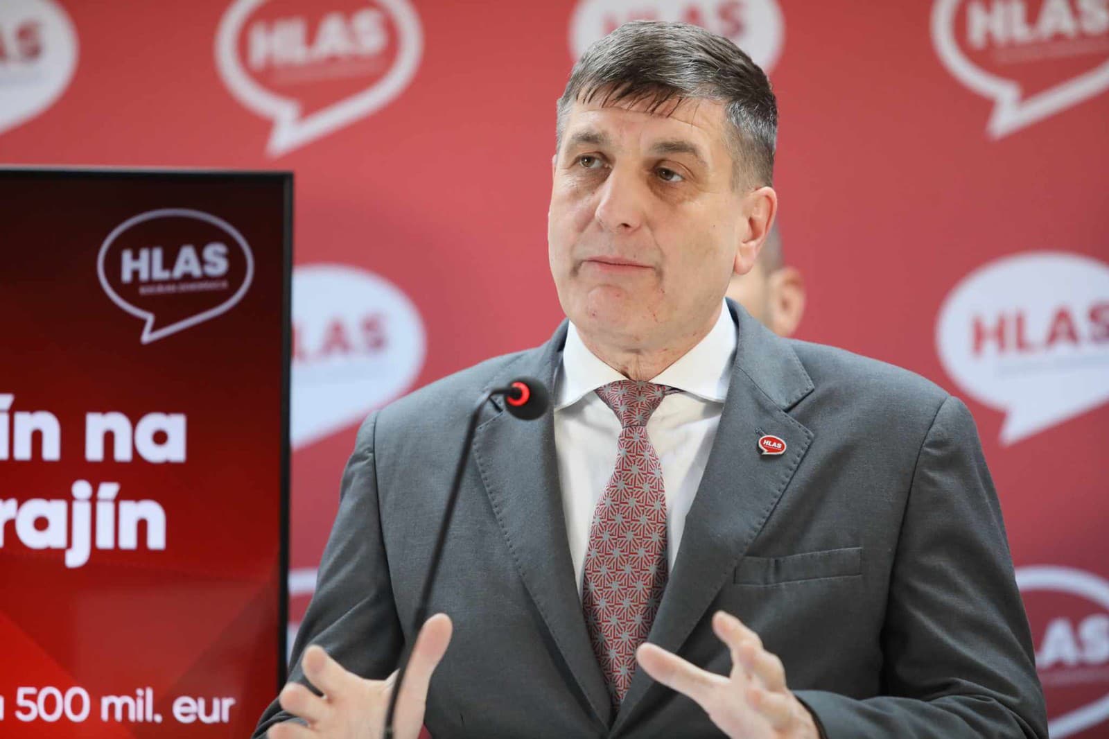 Politici v šoubiznise: Boli