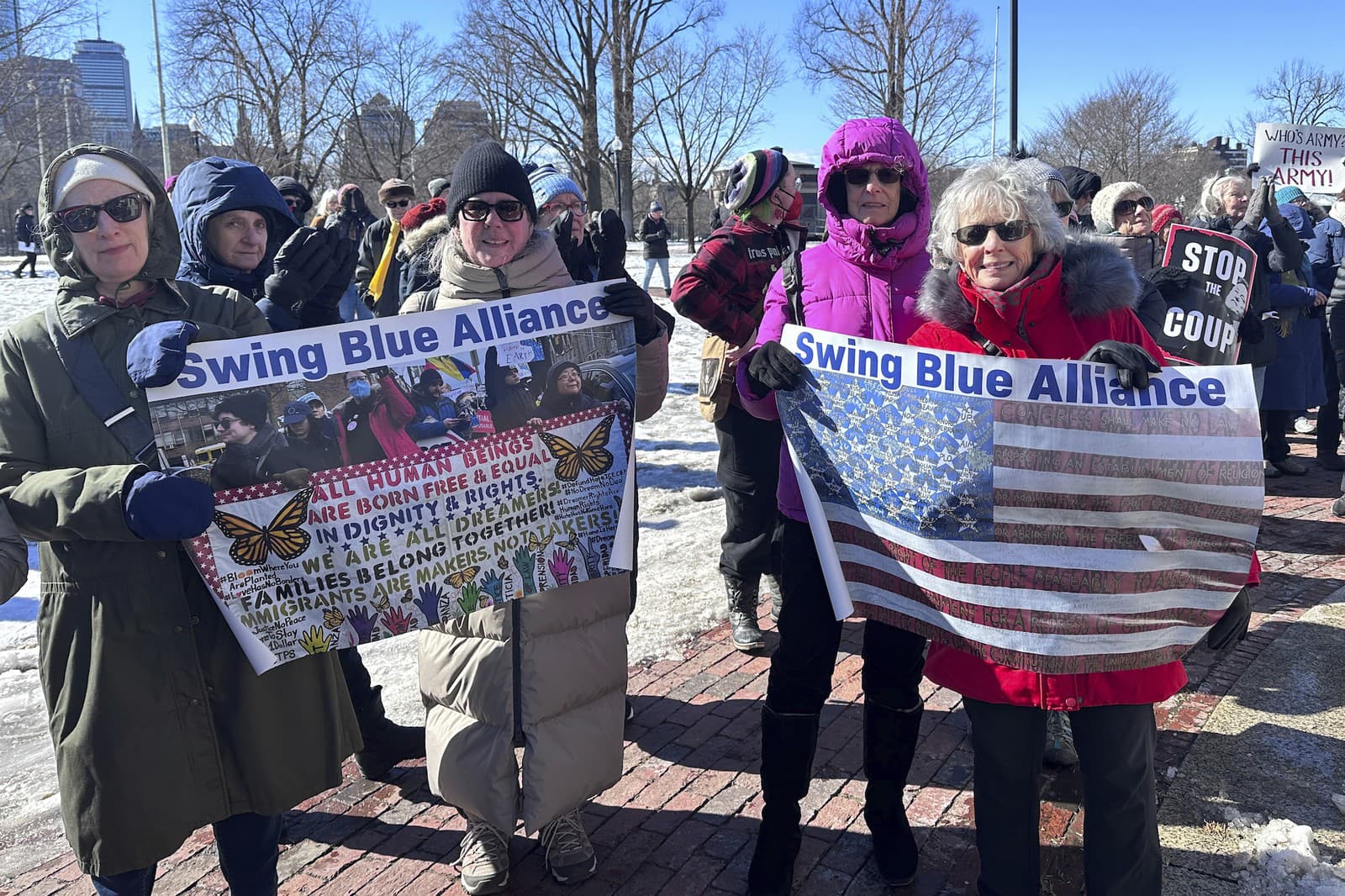 Ľudia protestovali v Bostone proti politike Trumpa a Muska.