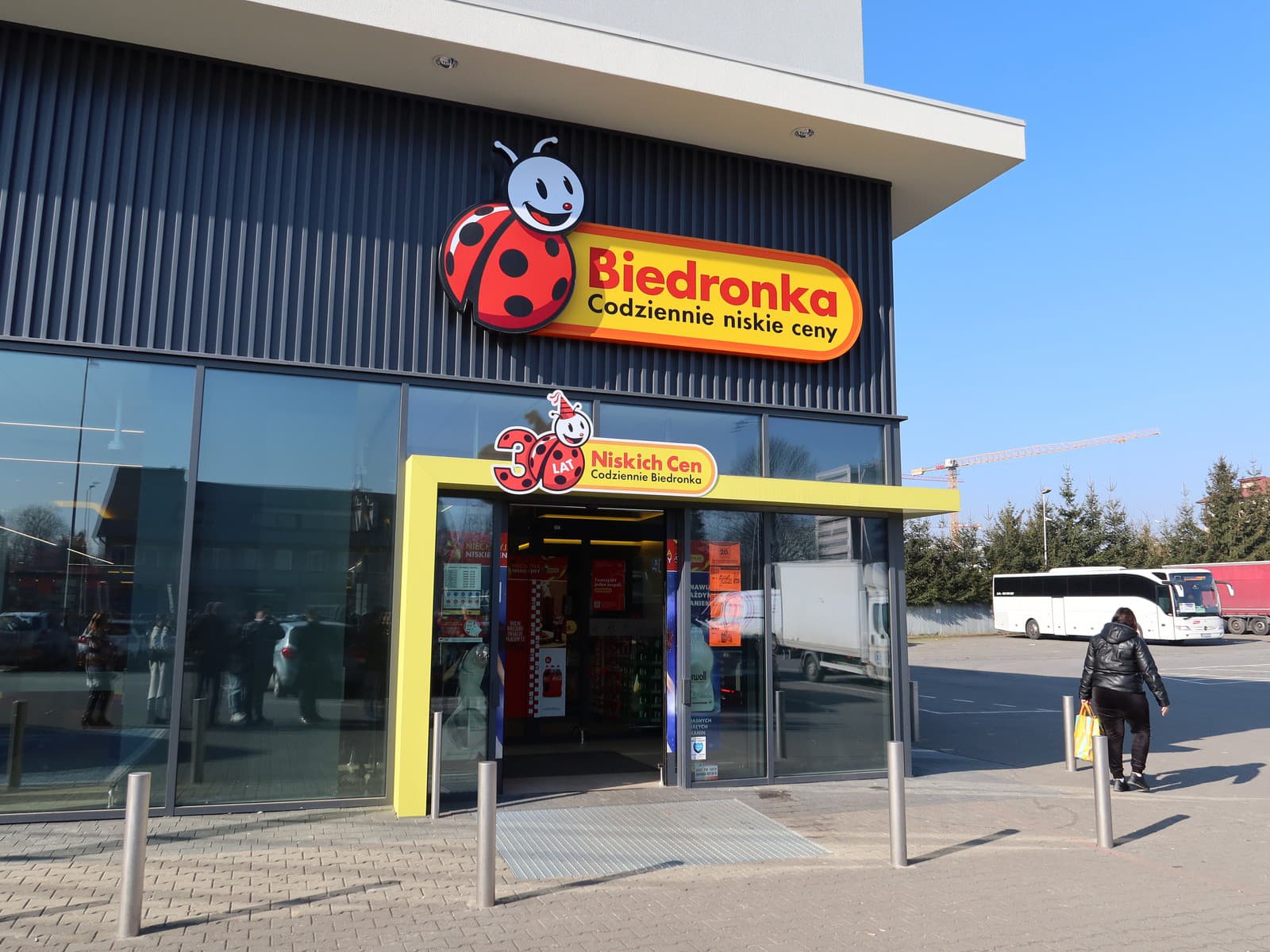 Biedronka spúšťa masívny útok