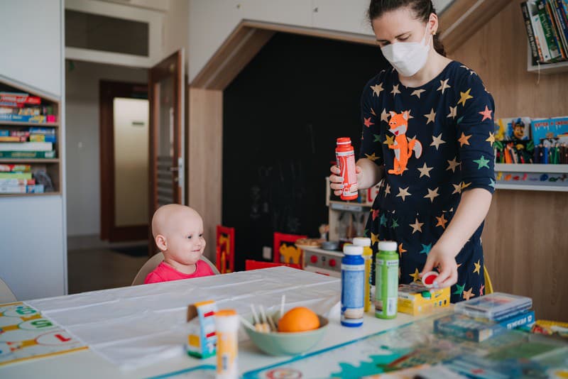 Liečebná pedagogička pri práci