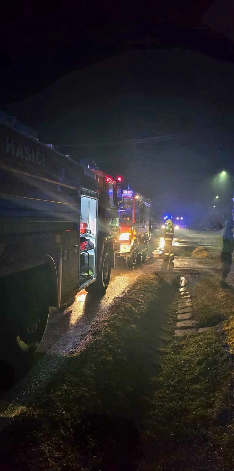 Požiar strechy rodinného domu v obci Pata