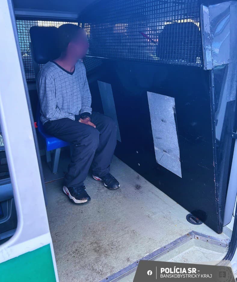 Polícia zadržala muža, ktorý