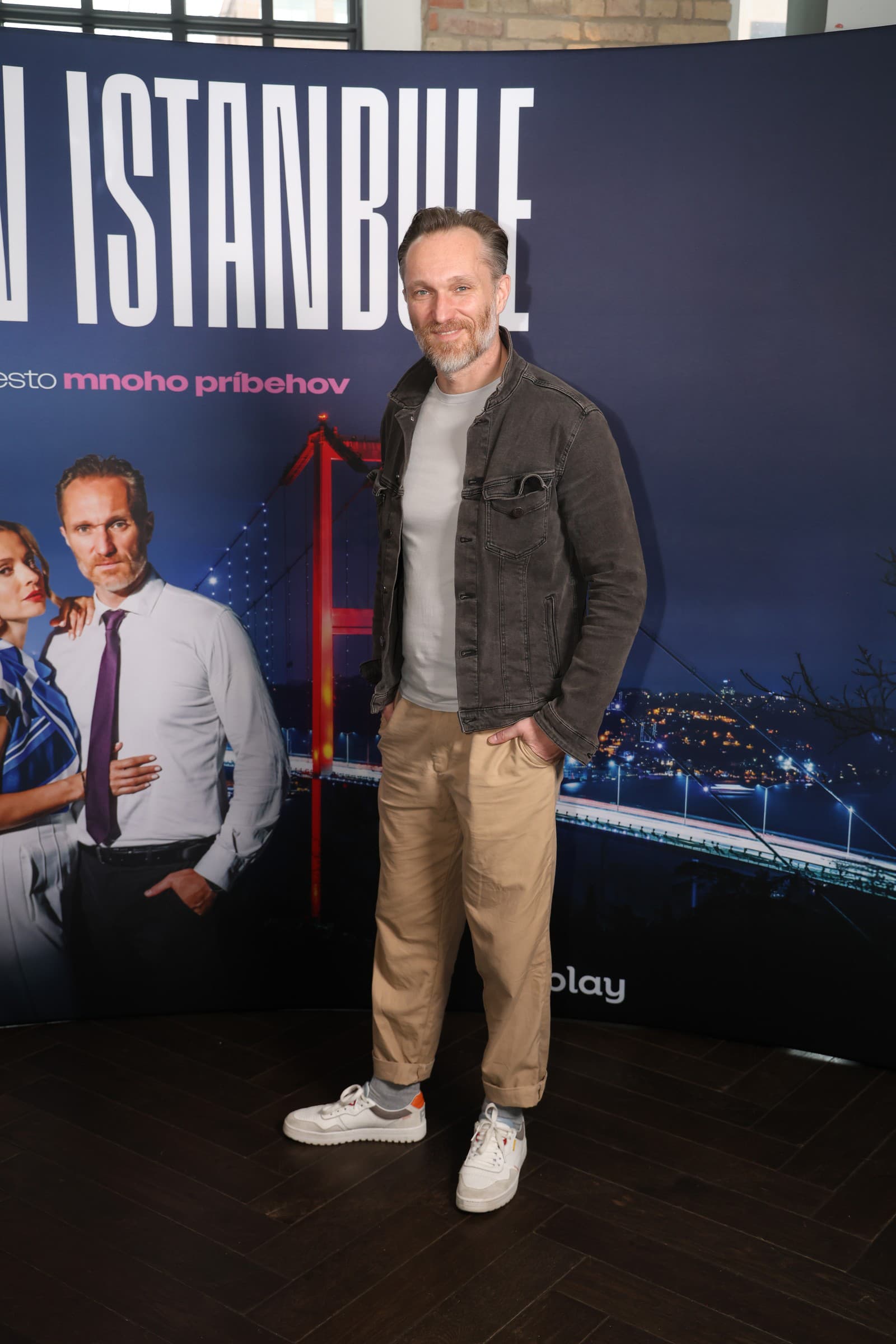 Lásky v Istanbule. Na snímke Marián Mitaš