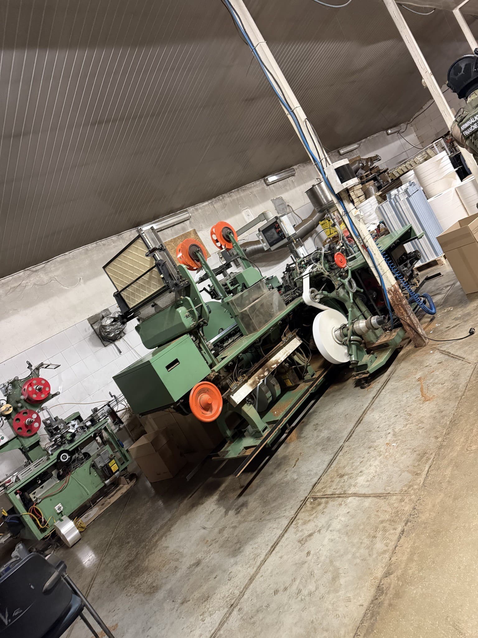 Finančná správa opäť odhalila nelegálnu výrobňu cigariet