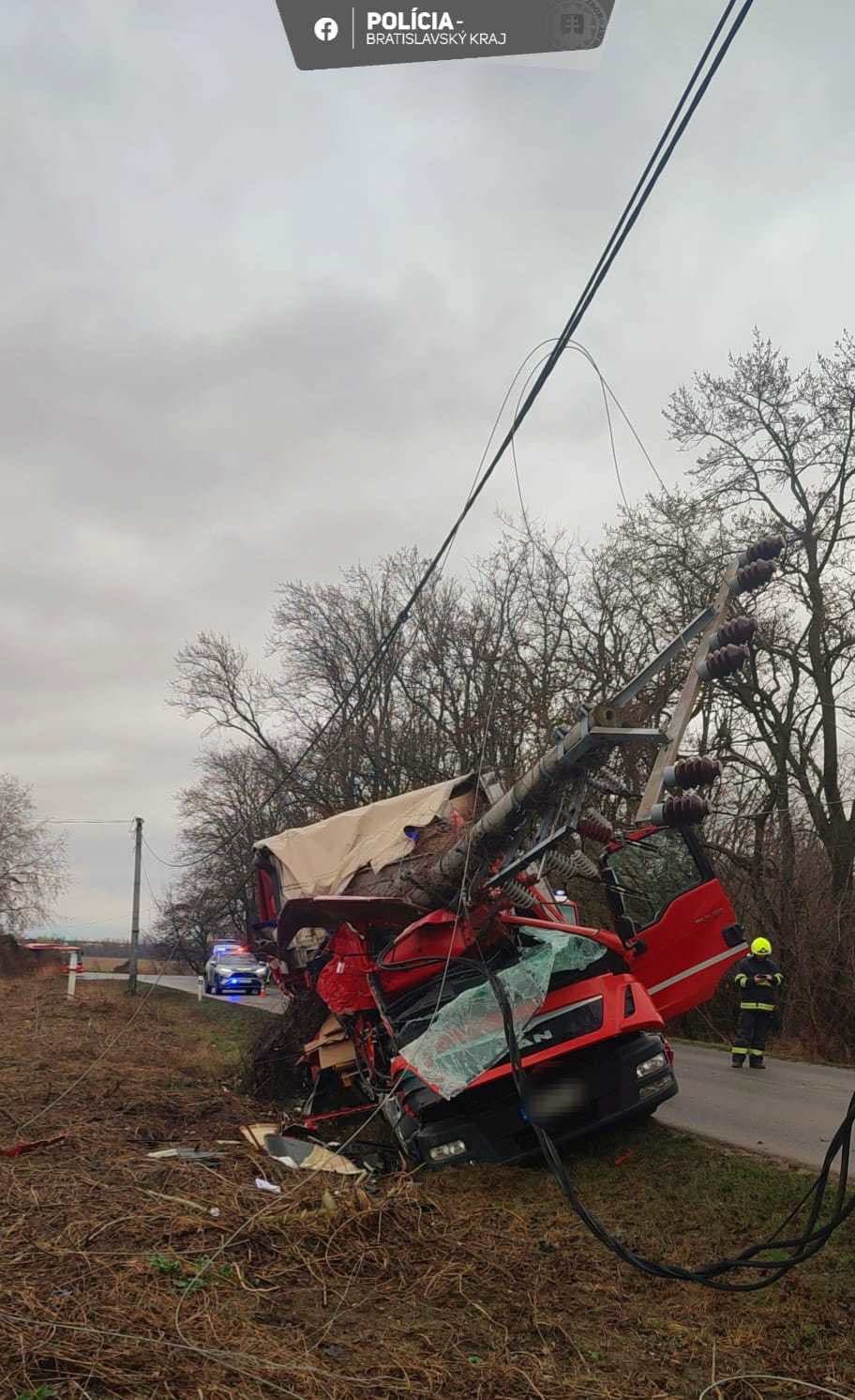 Neprejazdná cesta medzi Ivankou