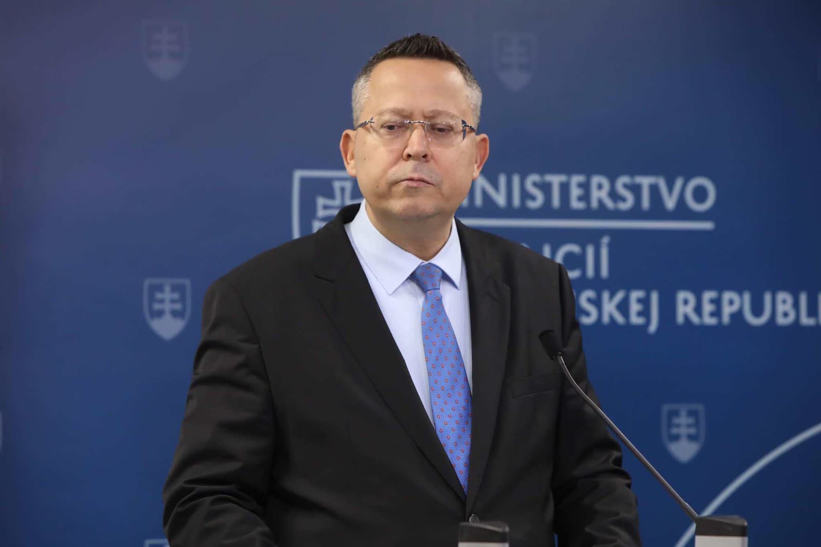 Zemetrasenie v slovenskej politike: