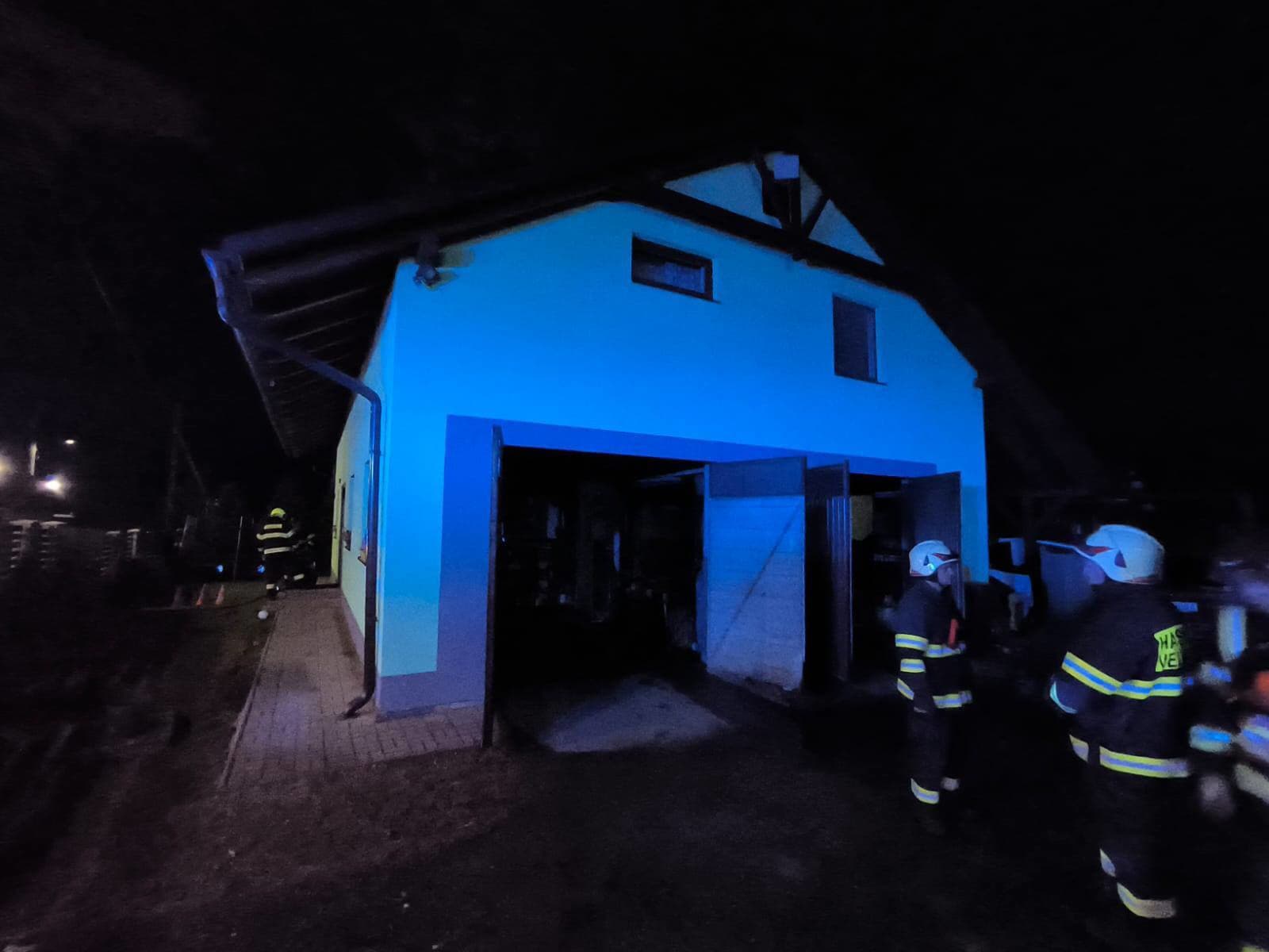 V obci Veličná horela