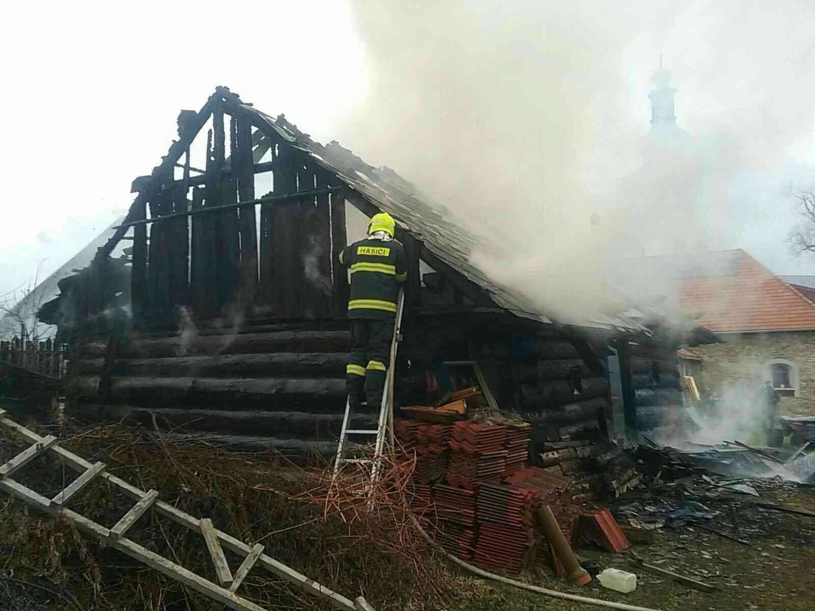 Dramatický zásah hasičov v