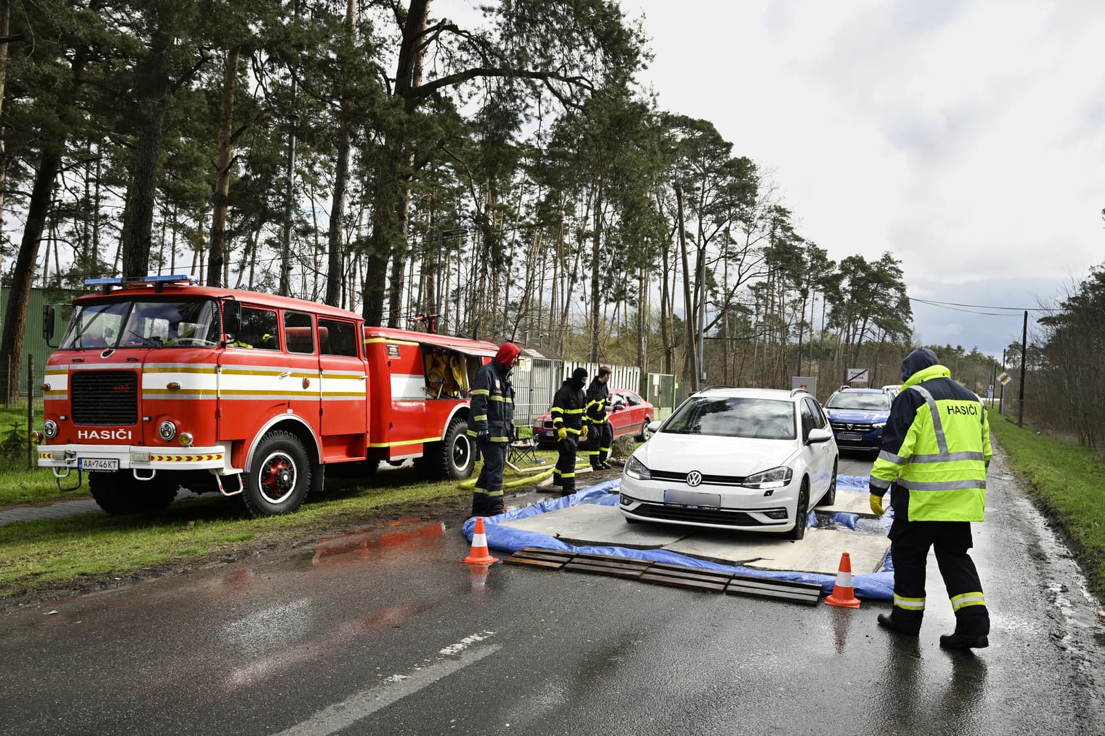 Chovatelia sa kvôli SLAK