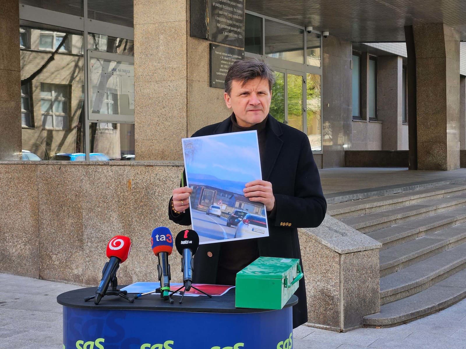 Nákazu SLAK mohol na