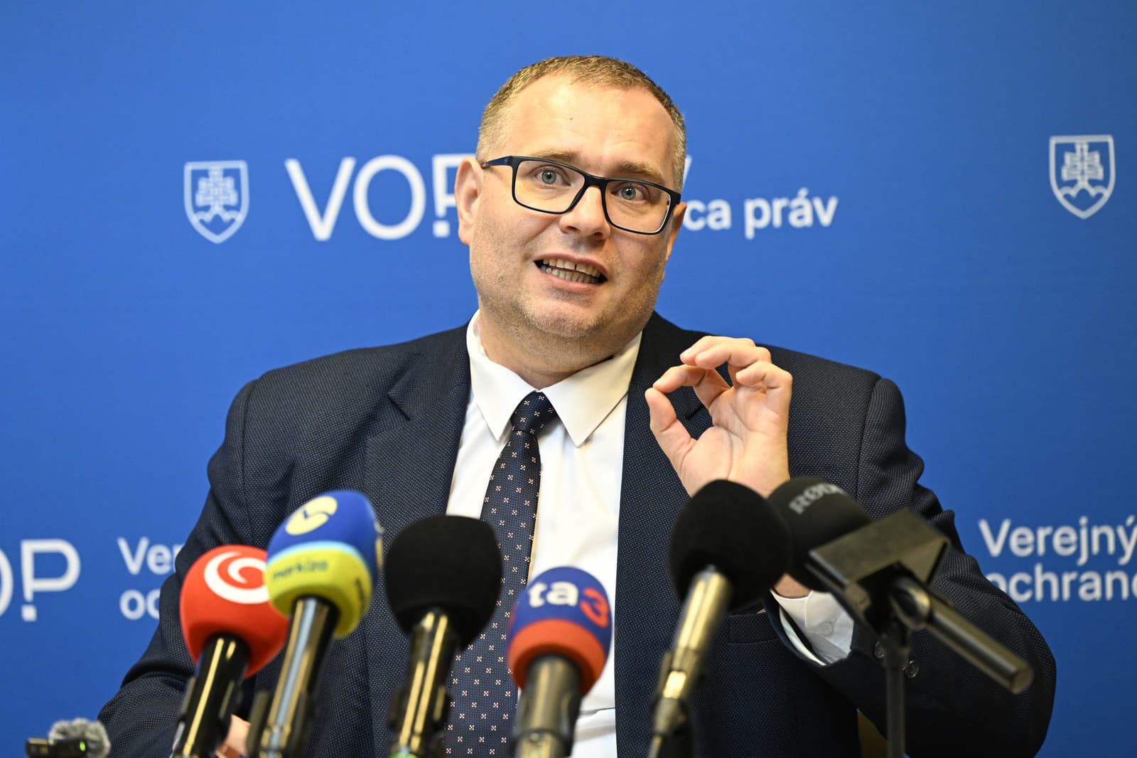 verejný ochranca práv (VOP) Róbert Dobrovodský