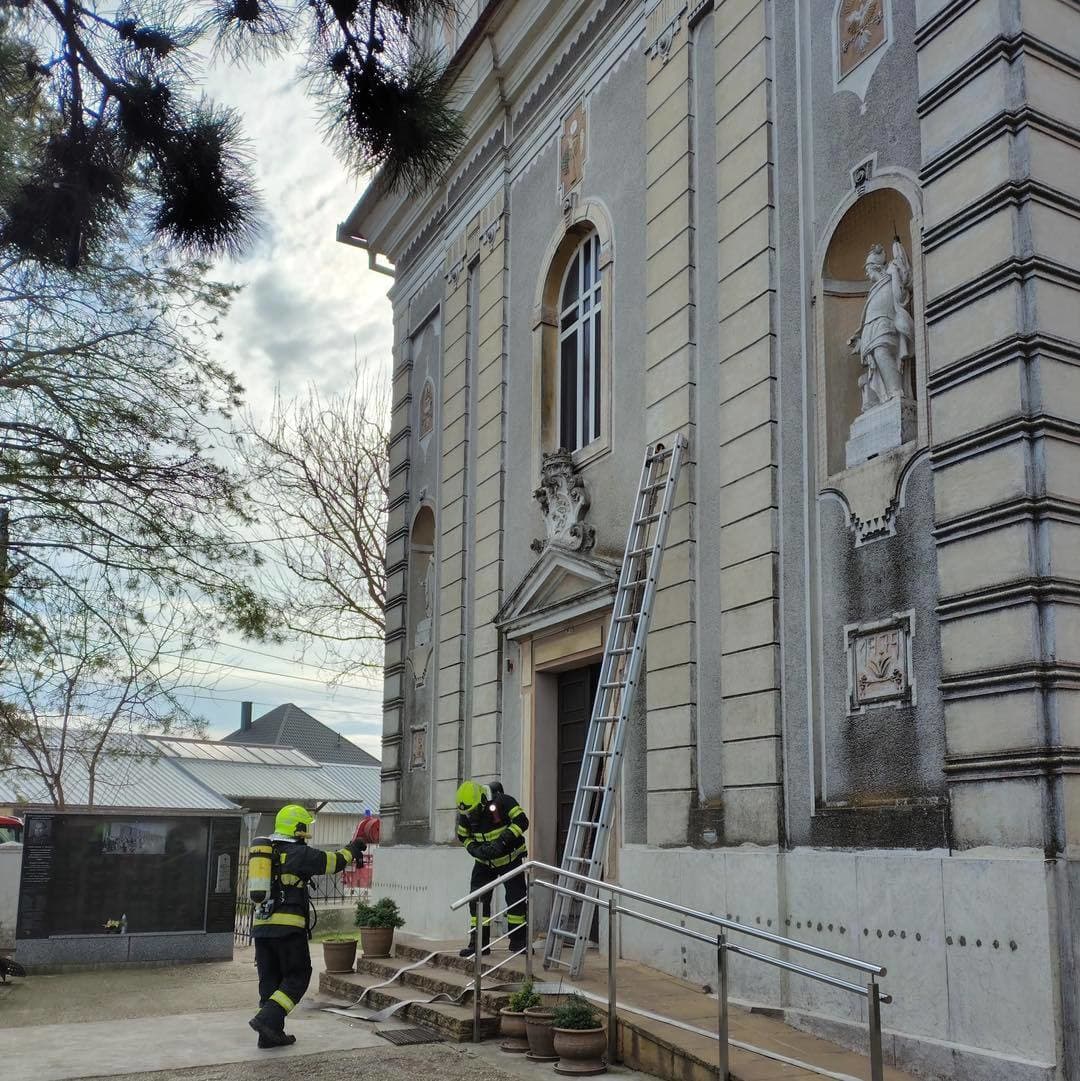 AKTUÁLNE Hasiči zasahujú pri
