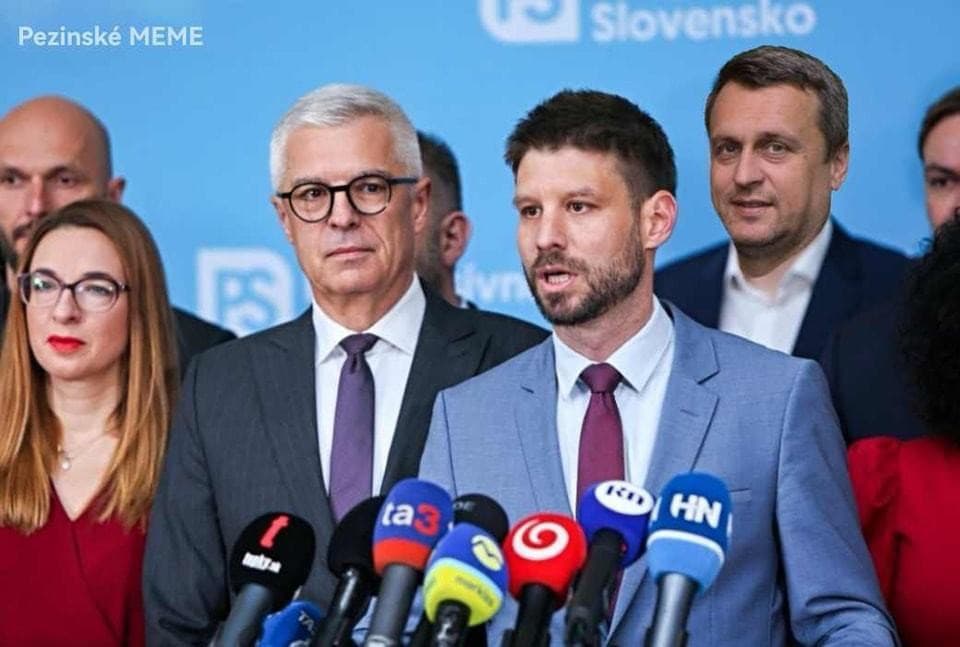 Slováci pozerajú na transakčnú