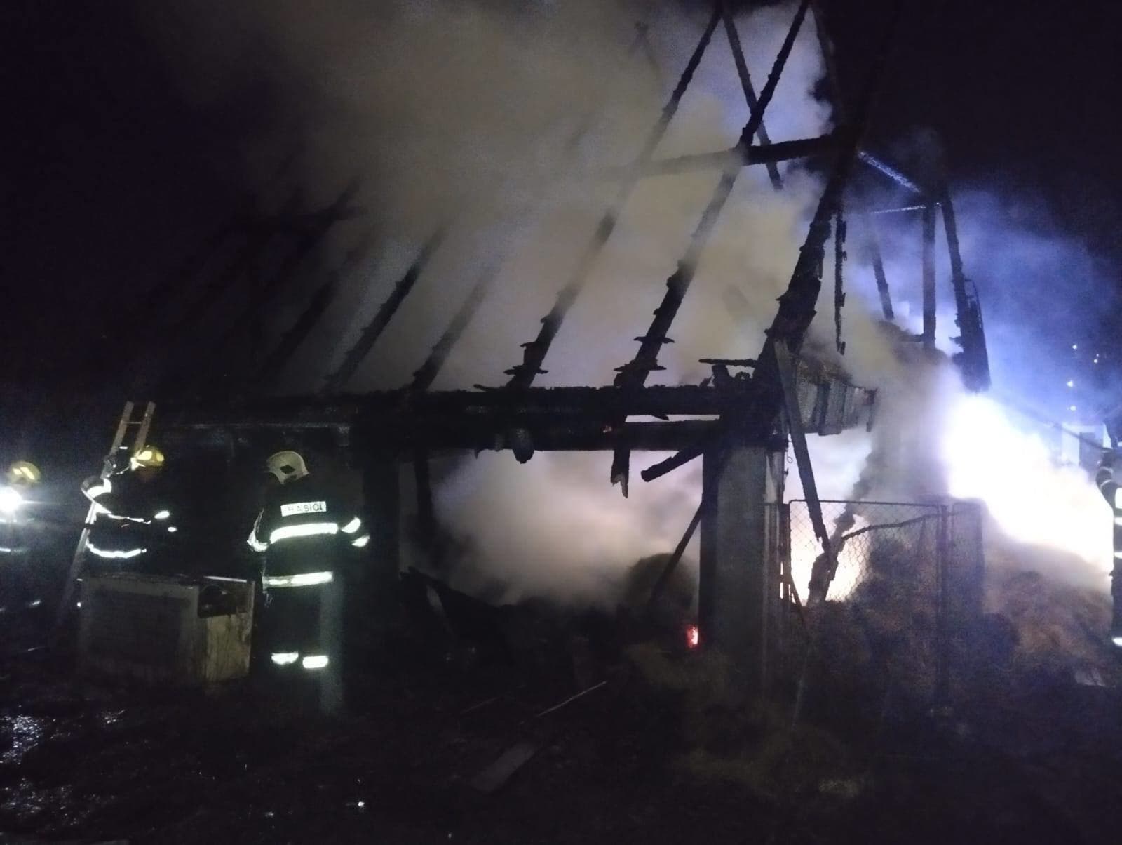 Požiar hospodárskej budovy v Bobrove