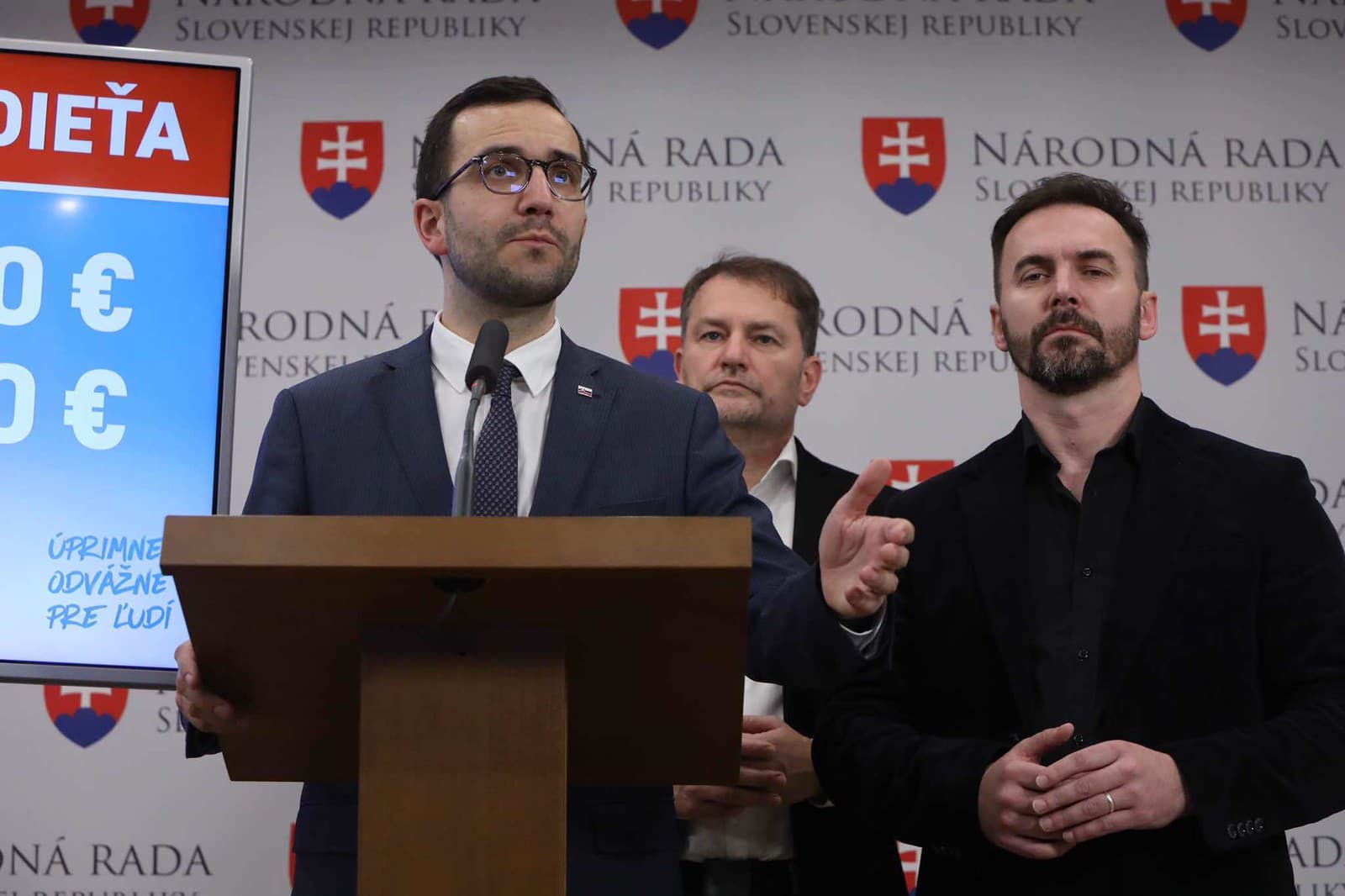 Slovensko čelí rozpočtovým problémom: