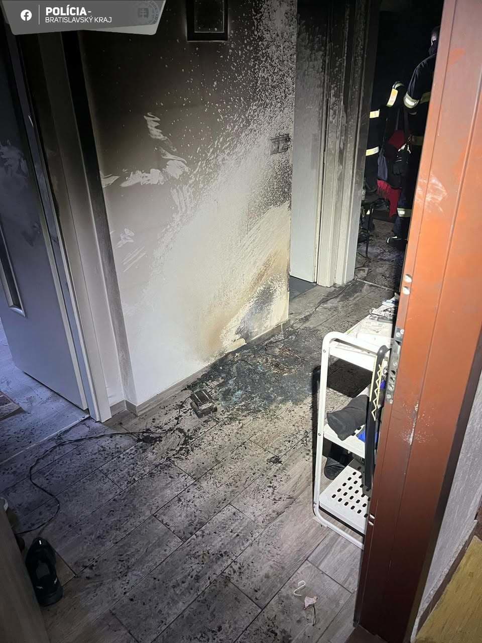 Na Fedinovej ulici v mestskej časti Petržalka horel byt