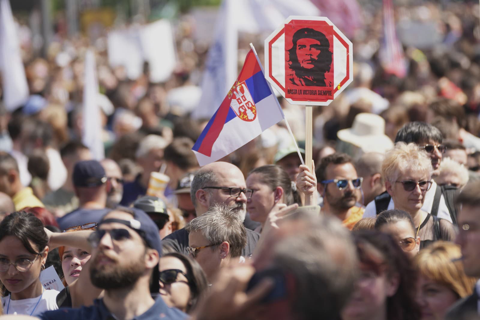 Protesty v Srbsku