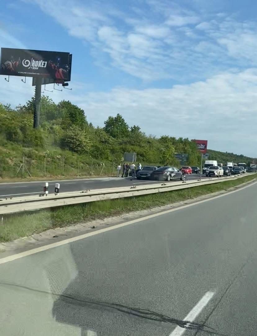 Hromadná nehoda na rýchlostnej ceste z Budimíra v smere do Košíc