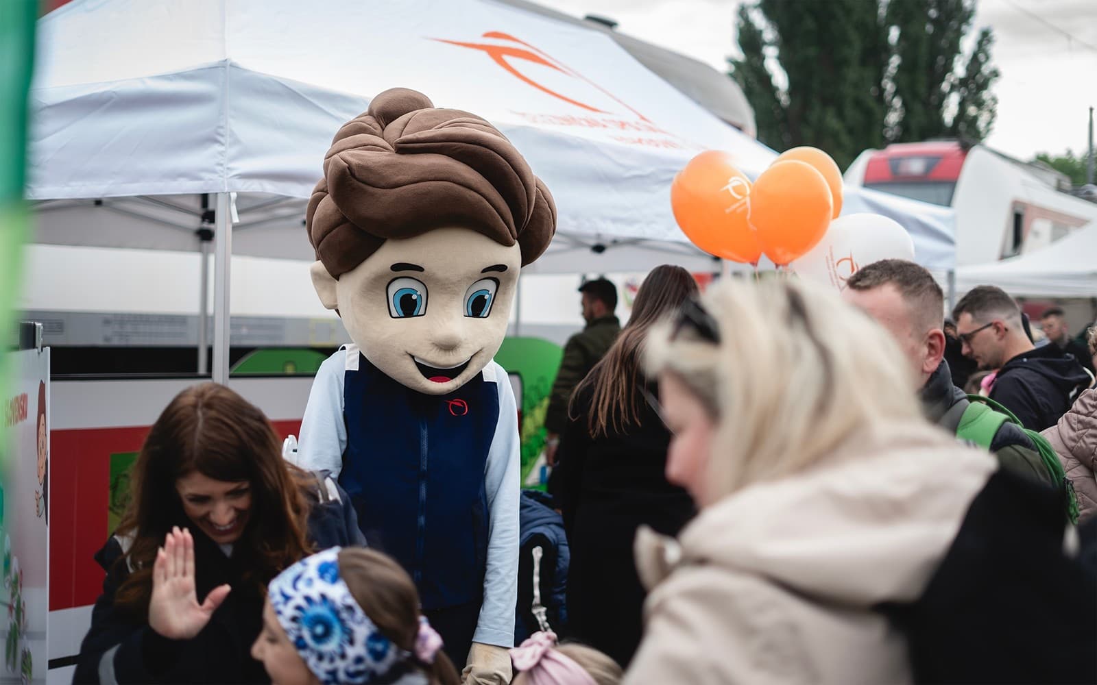 Vlakovú patrolu prináša ZSSK ako unikátny produkt pre rodiny, ktorý spája cestovanie s edukačno-zážitkovým rozmerom