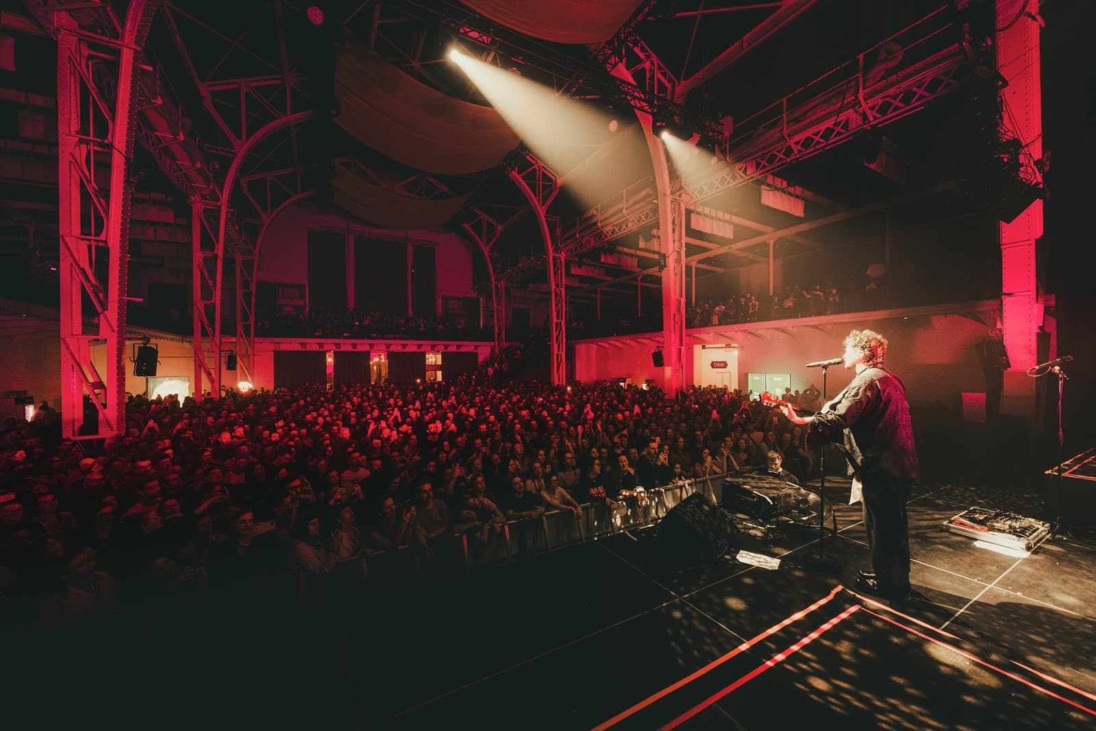 Dve skupiny, dva amfiteátre