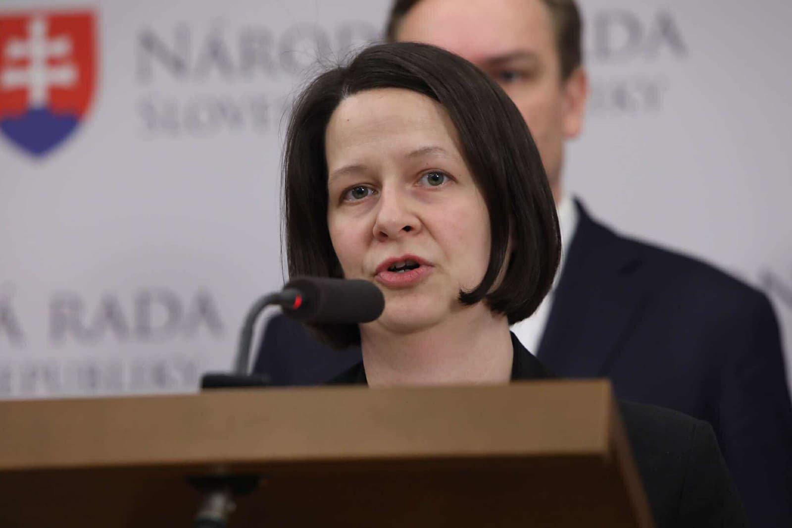 Zuzana Števulová