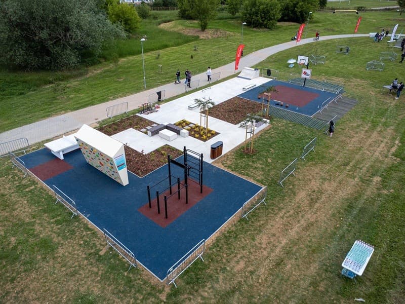 Mladí majú tieto multifunkčné priestory doslova na skok