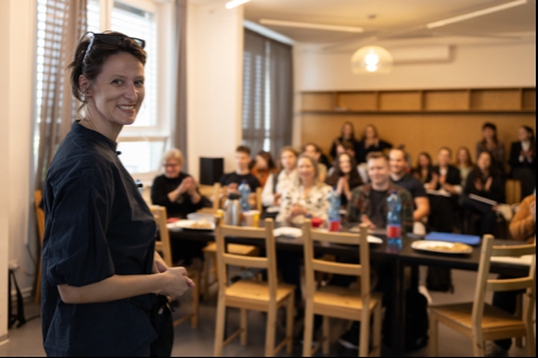 Vladimíra Jurišová je na svojich zverencov v Kabinete kreativity právom hrdá.