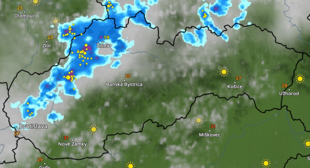 Predpokladané búrky na Slovensku o 16.00 h