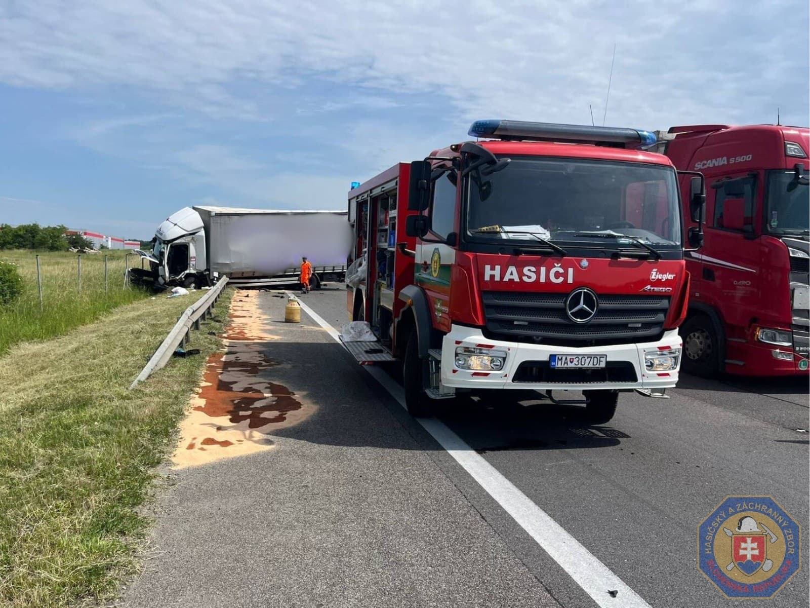 Nehoda kamióna na D2!