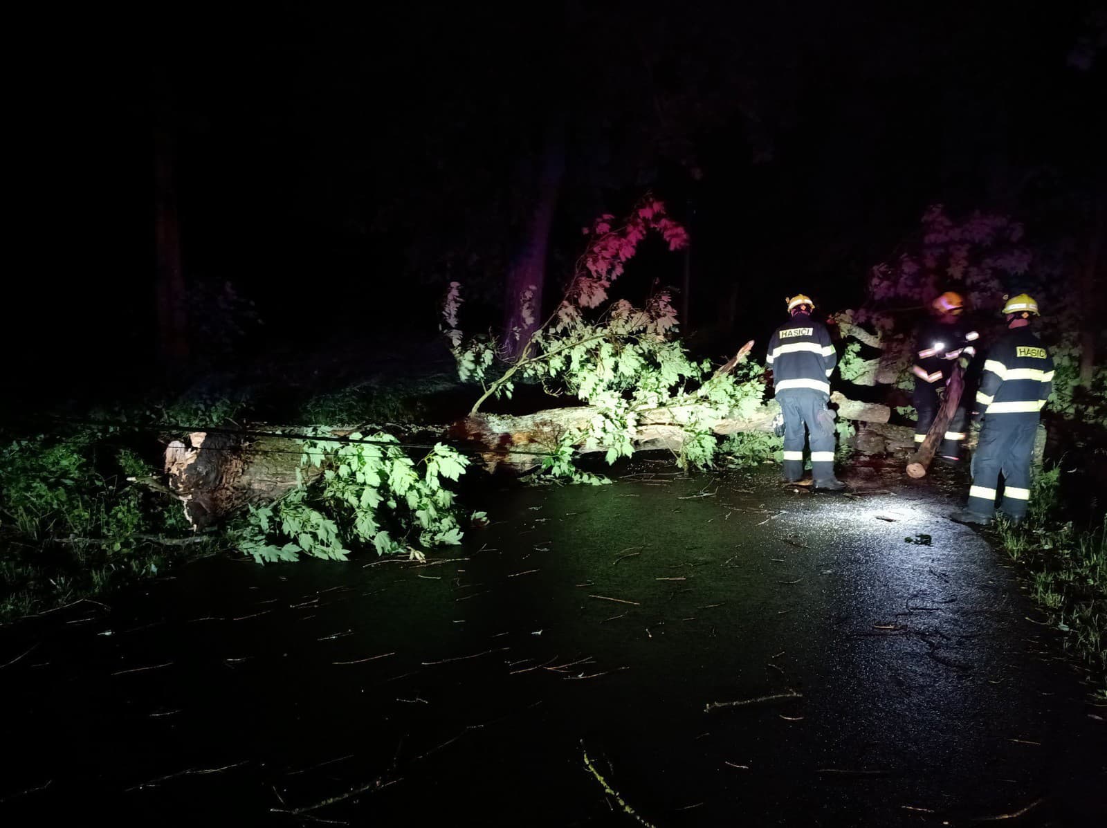 Českom sa prehnali silné
