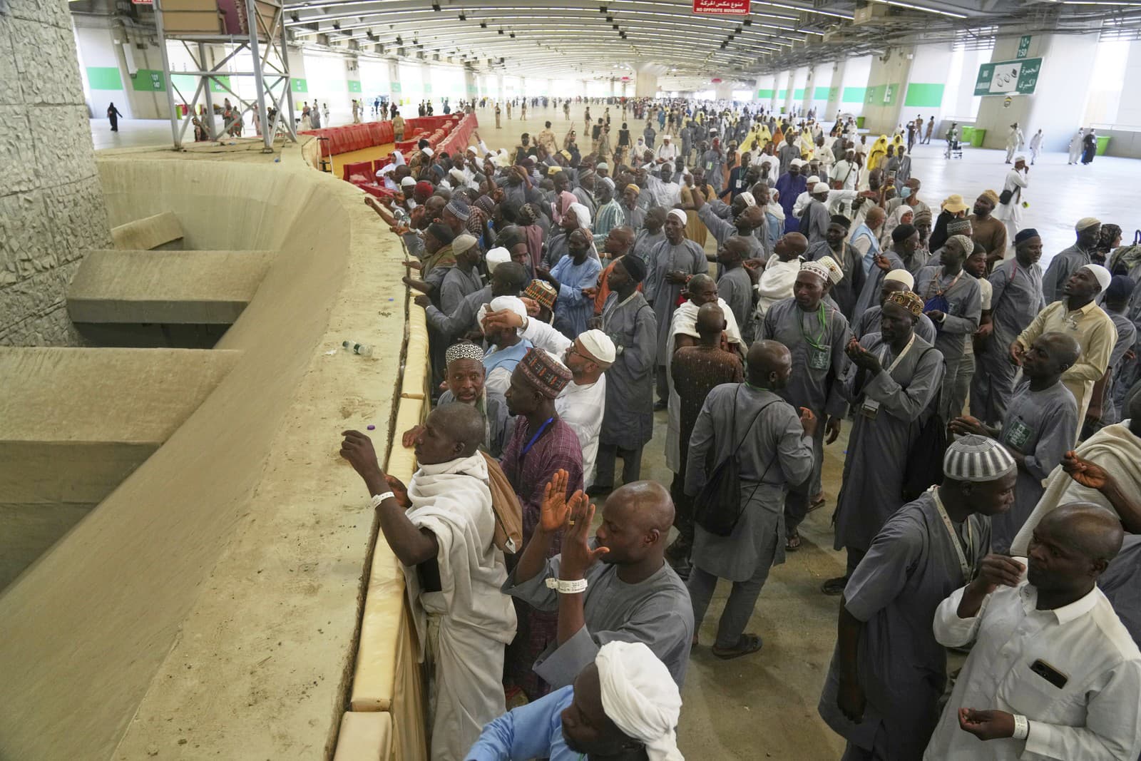 Moslimskí pútnici počas púte hadždž