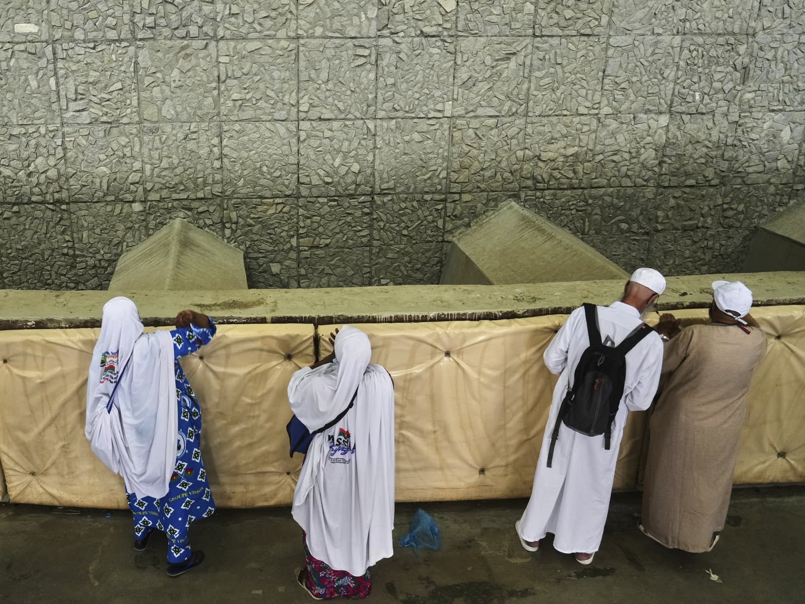 Moslimskí pútnici počas púte hadždž