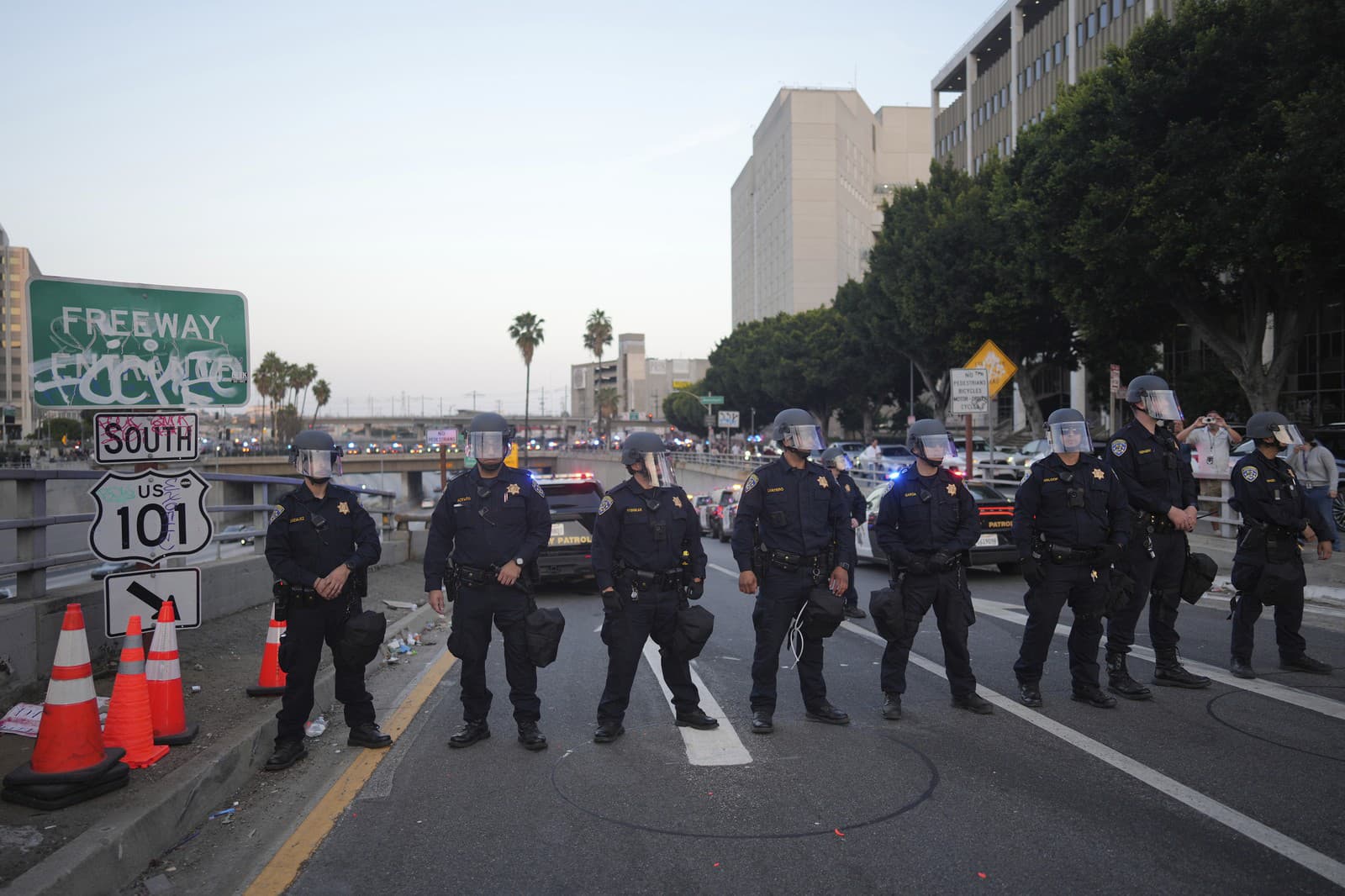 Protesty v Los Angeles neprestávajú