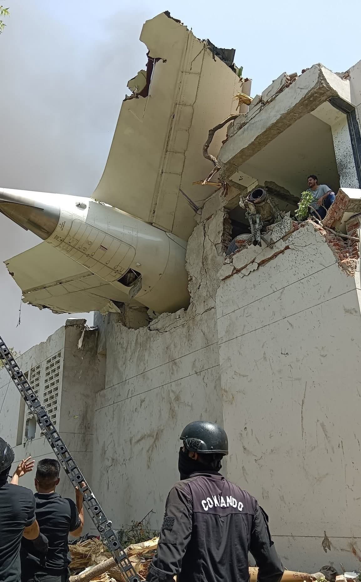 Hrôzostrašné zábery pádu letu