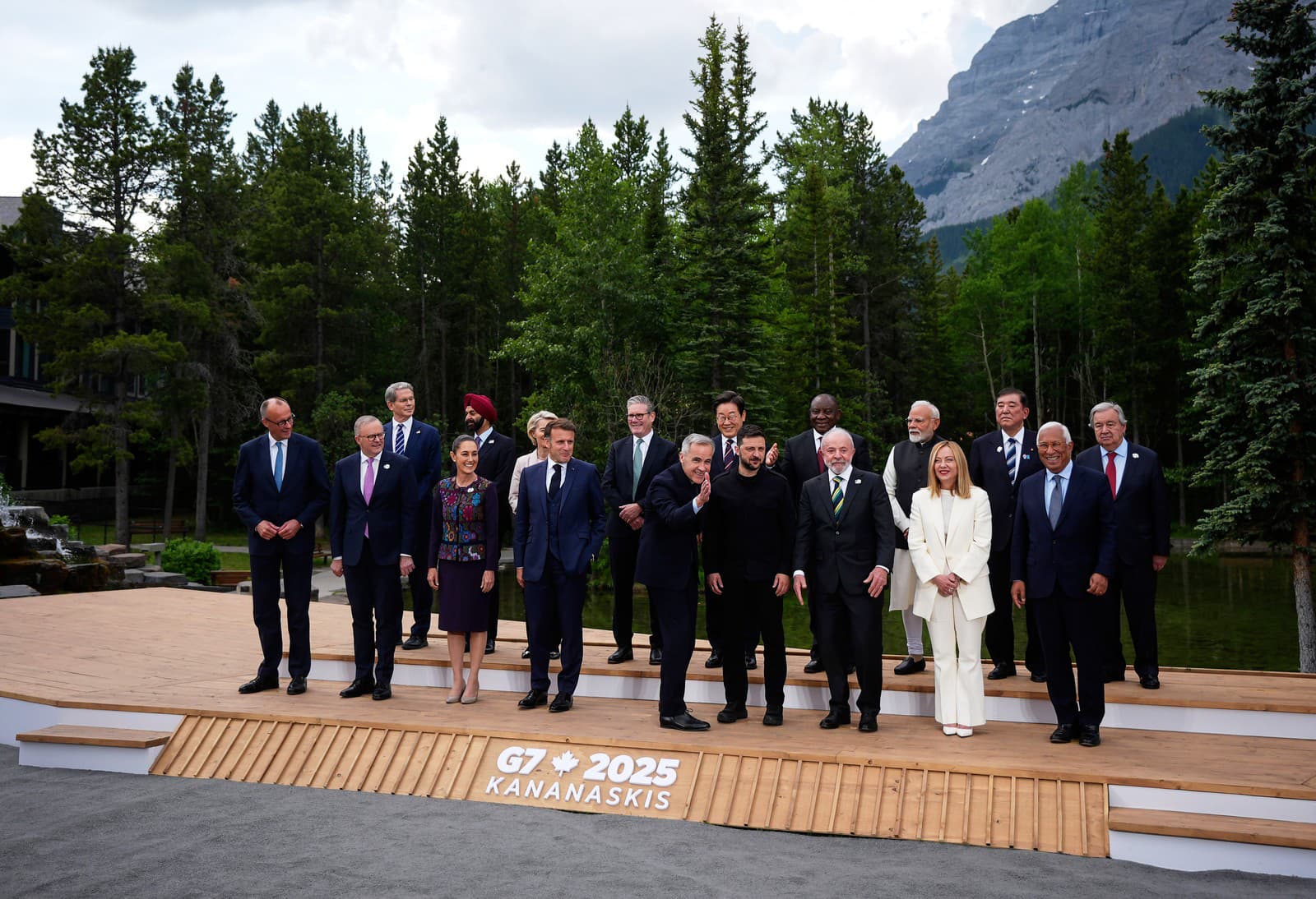 Iránsky minister Arákčí odmieta