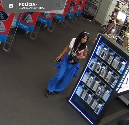 Polícia vyšetruje krádež elektroniky