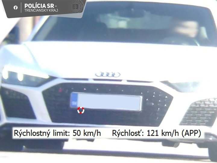 Šokovaní policajti! Vodiči si