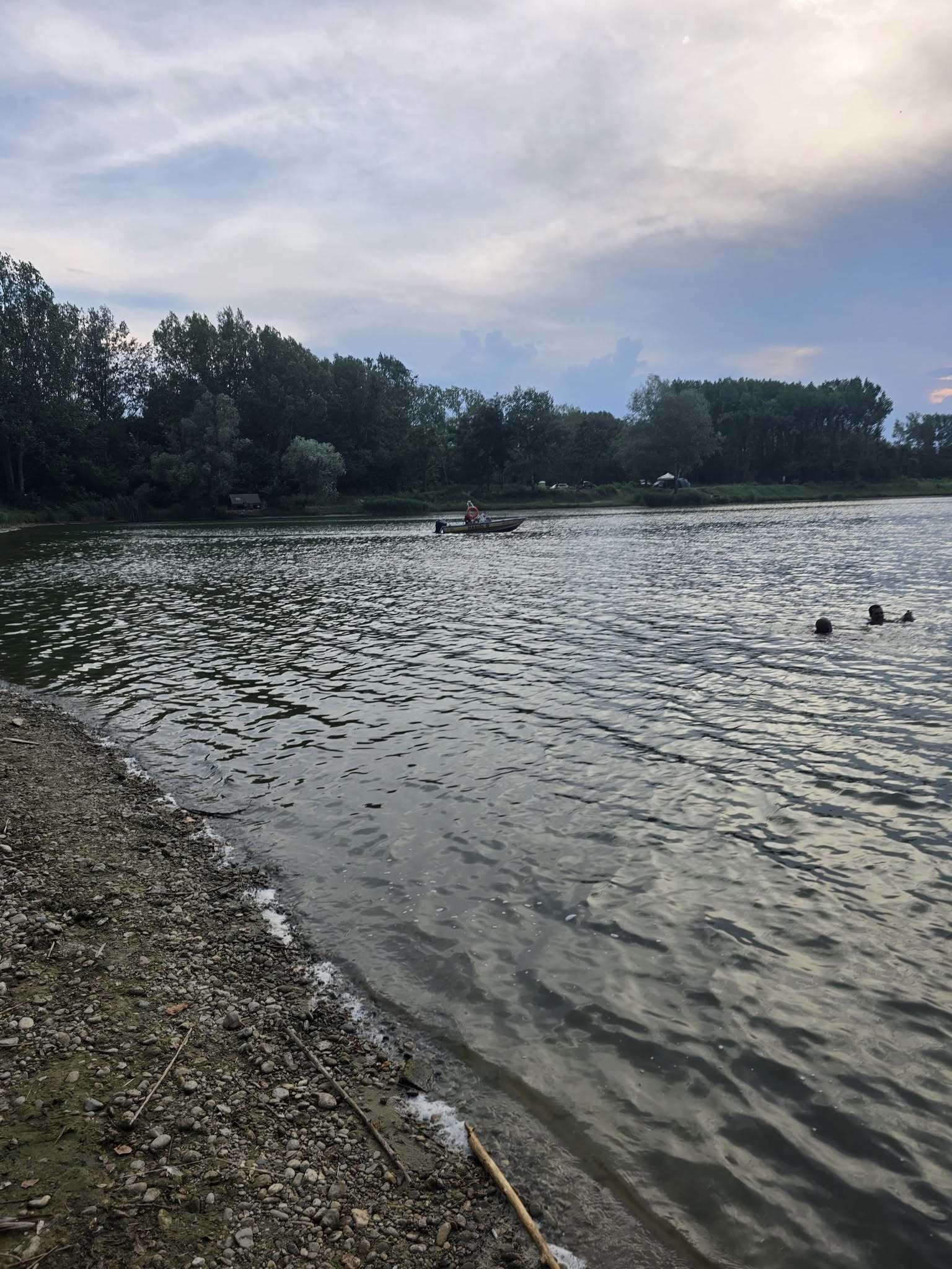 NEŠŤASTIE na štrkovisku v