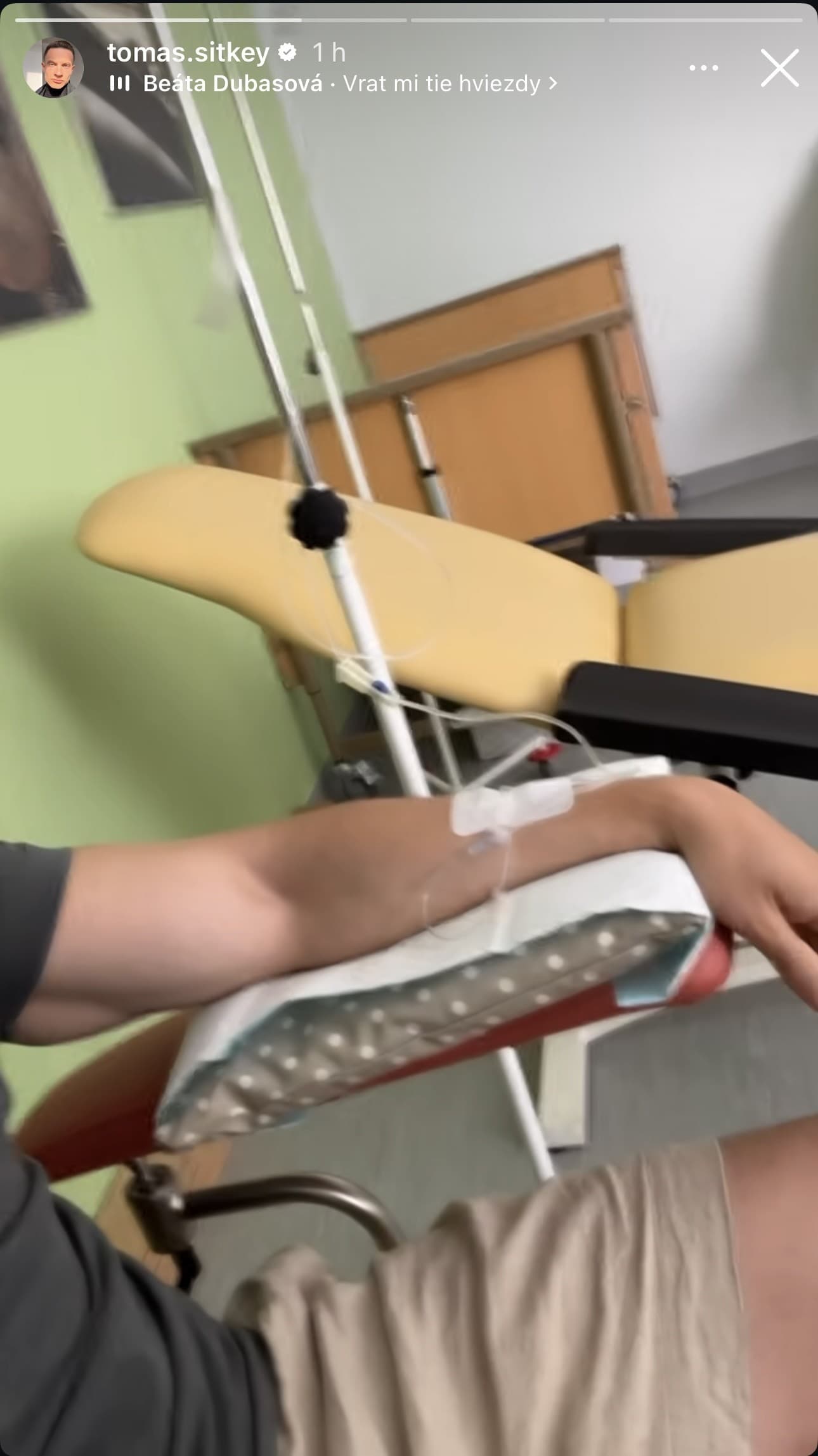Herca Tomáša Sitkeya trápia zdravotné problémy.