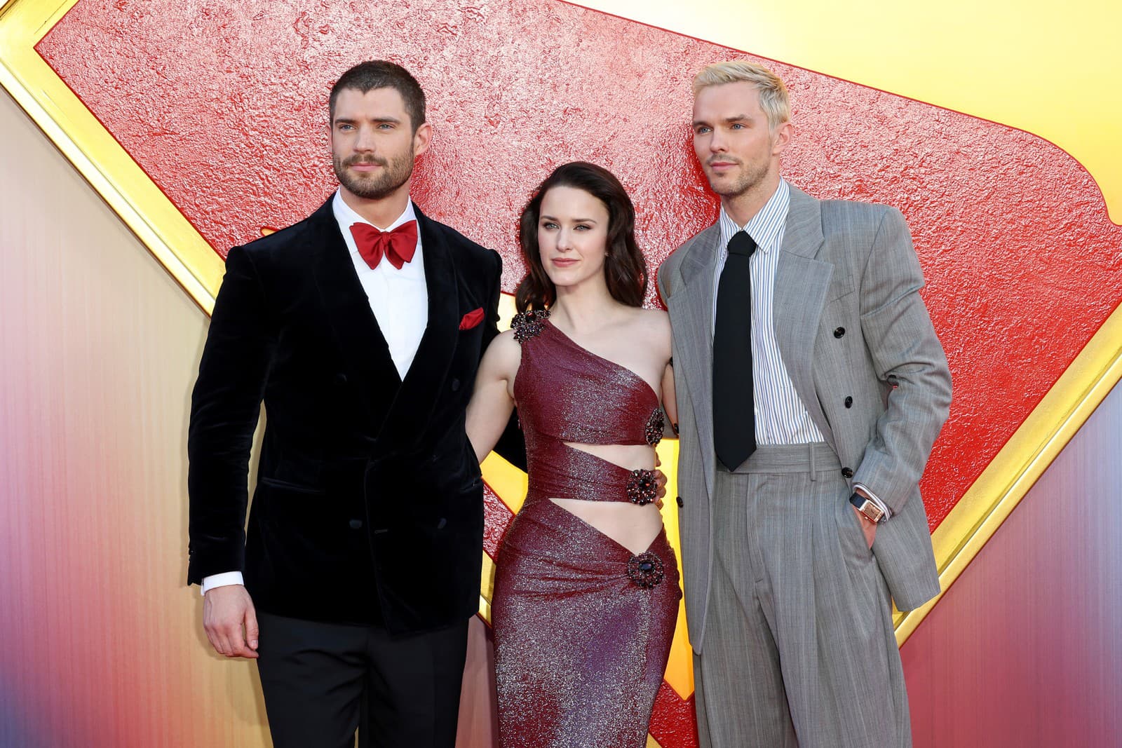 Zľava: David Corenswet (Superman), Rachel Brosnahan (Lois Laneová), Nicholas Hoult (Lex Luthor)