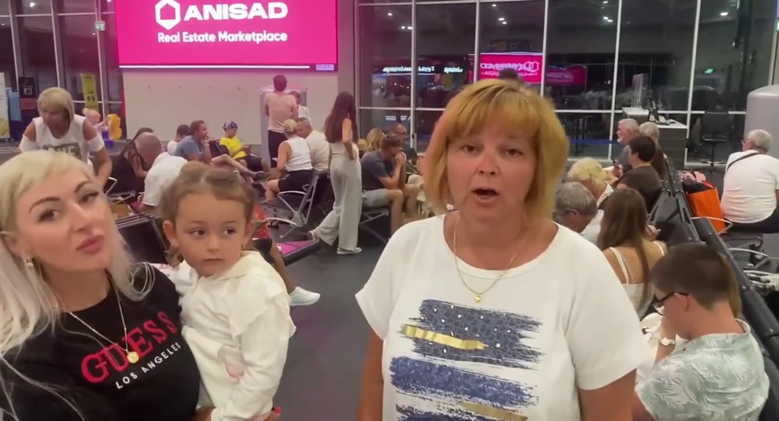Zúfalstvo Slovákov uviaznutých na