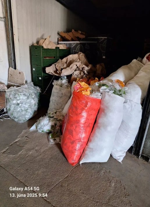 Skladovanie PVC odpadu v priestoroch prevádzky - odhalila RVPS Púchov