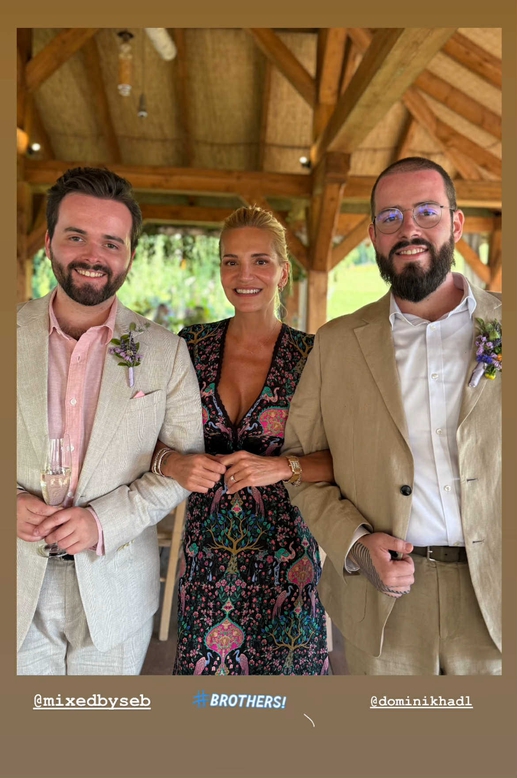 Dara Rolins na svadbe synovca.